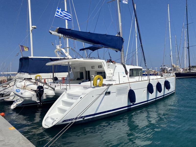 Book yachts online - catamaran - Lagoon 440 - Rafaella K. - rent