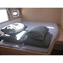 Book yachts online - catamaran - Lagoon 421 (4+1 cab.) - 4 ME - rent
