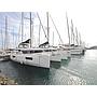 Book yachts online - catamaran - Lagoon 40 - BLUE ANGEL AC salon + generator - rent