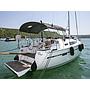 Book yachts online - sailboat - Bavaria 37 Cruiser - Alani - rent