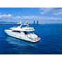 Book yachts online - motorboat - Mochi Craft 85 - Leigh - rent