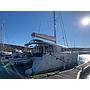 Book yachts online - catamaran - Lagoon 400 S2 - Victoria - rent
