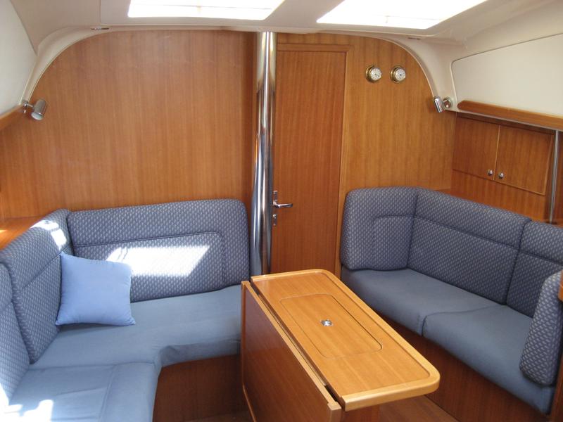 Book yachts online - sailboat - Elan 384 Impression - 384Athens - rent