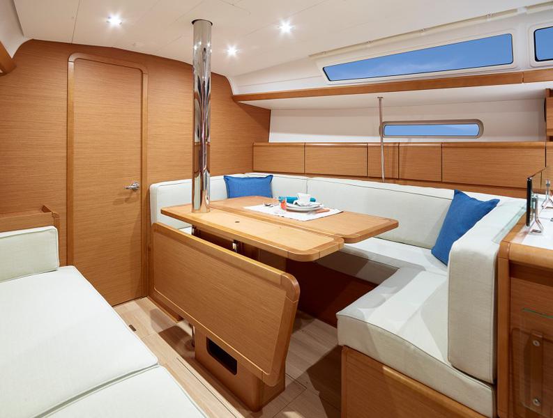 Book yachts online - sailboat - Sun Odyssey 389 - Agios Georgios - rent