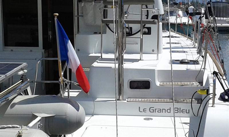 Book yachts online - catamaran - Lagoon 39 - Le Grand Bleu - rent