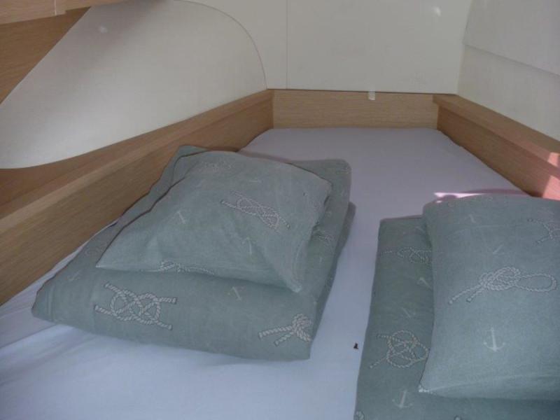 Book yachts online - powercatamaran - MY 37- 4. cab. - MareTortuga - rent