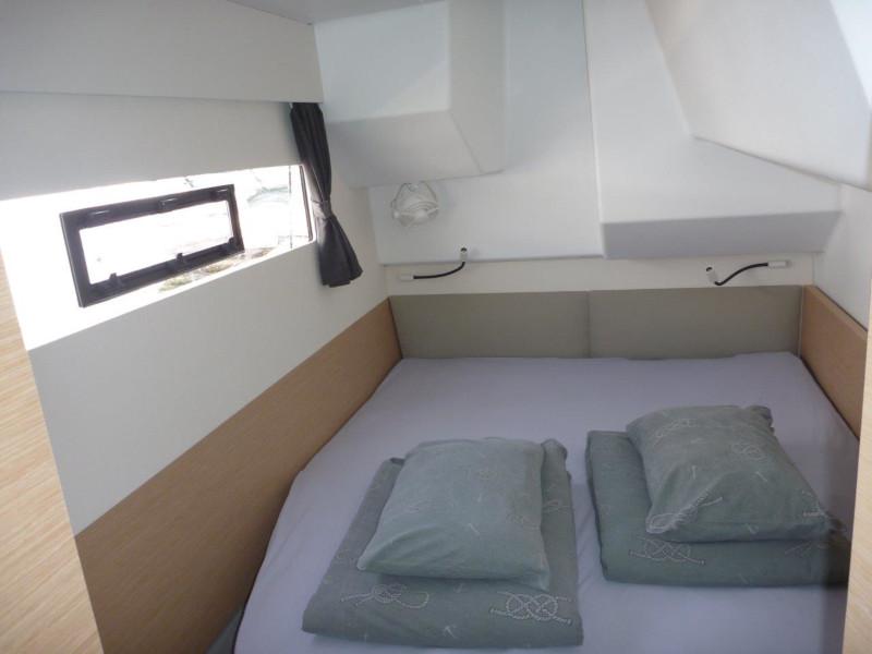 Book yachts online - powercatamaran - MY 37- 4. cab. - MareTortuga - rent