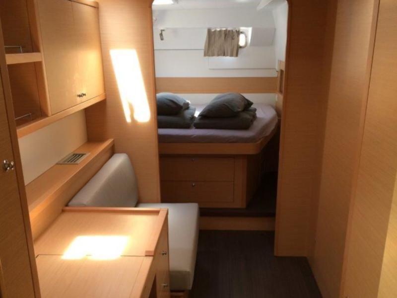 Book yachts online - catamaran - Lagoon 400 S2- 3 cab. - My Dream - rent