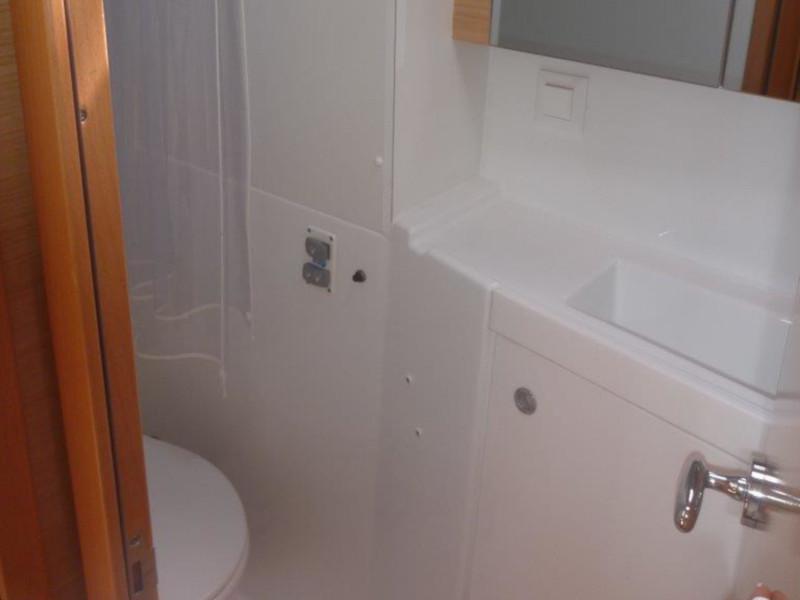 Book yachts online - catamaran - Lagoon 40 (4+2 cab.) - 4 YOU - rent
