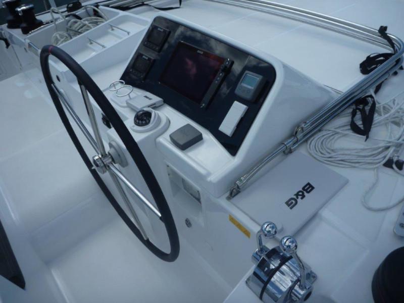 Book yachts online - catamaran - Lagoon 450  Flybridge (4+2 cab.) - Julius Casar III - rent