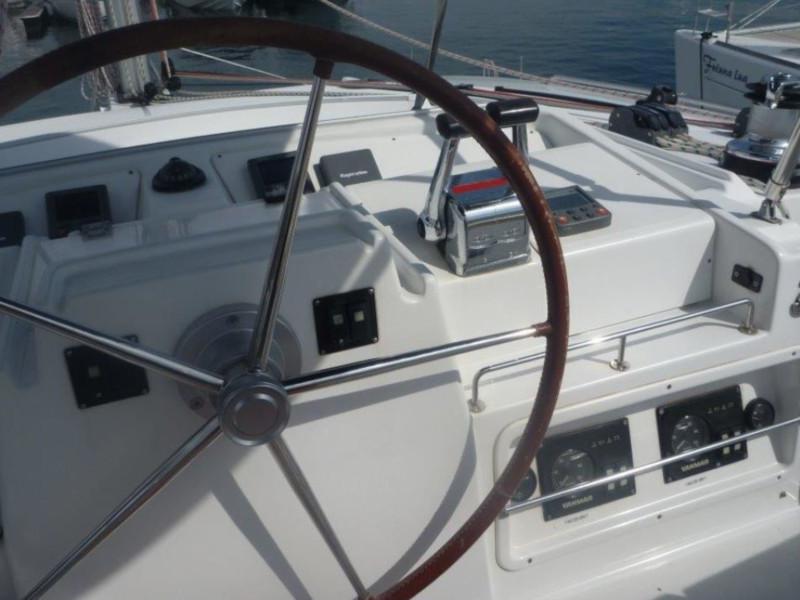 Book yachts online - catamaran - Lagoon 440 (4+2 cab.) - Futuna T - rent