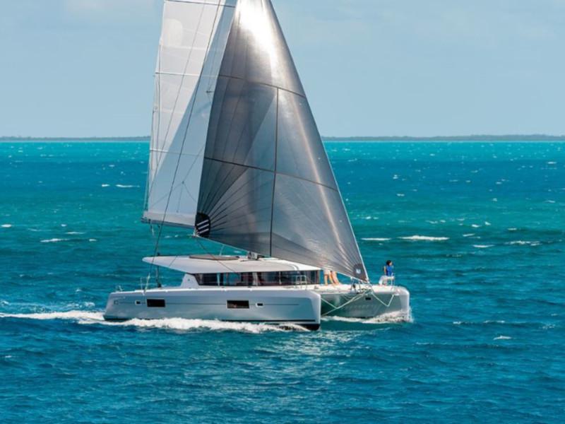 Book yachts online - catamaran - Lagoon 42 (3+2 cab.) - Nuria - rent