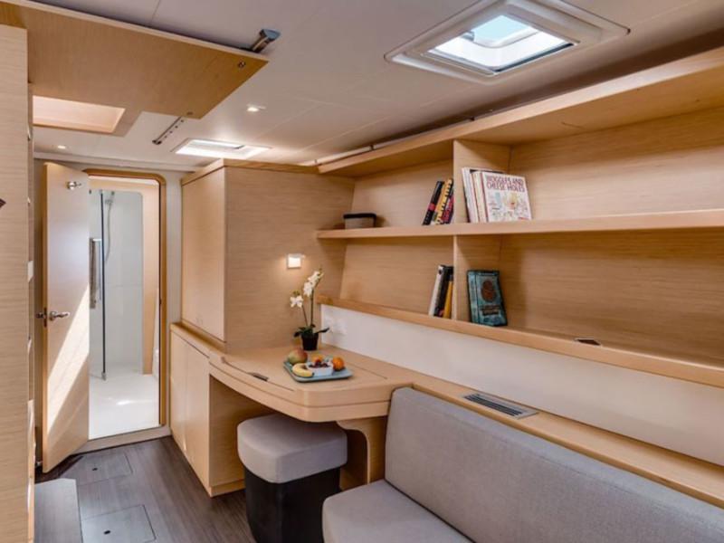Book yachts online - catamaran - Lagoon 42 (3+2 cab.) - Nuria - rent