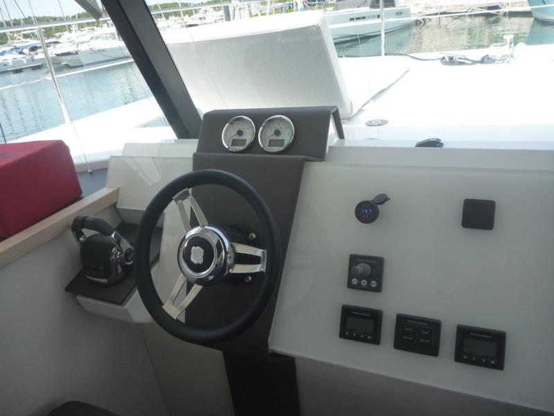 Book yachts online - powercatamaran - MY 37- 3 cab. - Mon Ami - rent