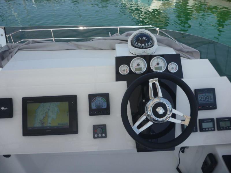 Book yachts online - powercatamaran - MY 37- 3 cab. - Mon Ami - rent