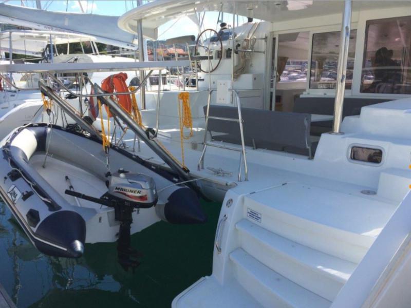 Book yachts online - catamaran - Lagoon 400 (4+2 cab.) - Cool Cat - rent