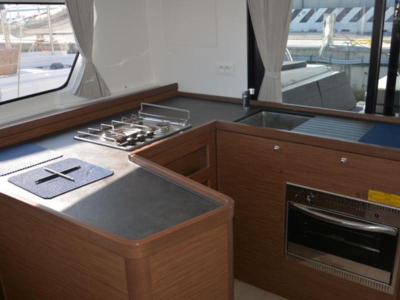 Book yachts online - catamaran - Lagoon 42 - Marepiatto - rent