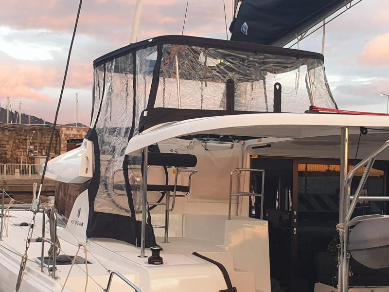 Book yachts online - catamaran - Lagoon 42 - Marepiatto - rent