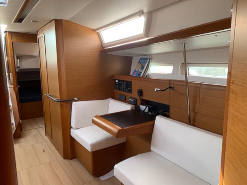 Book yachts online - sailboat - Sun Odyssey 449 - Nashira - rent