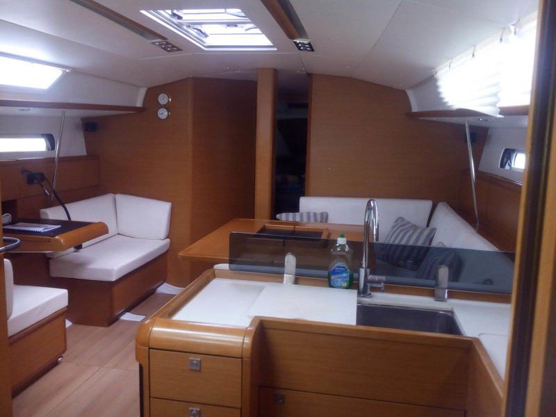 Book yachts online - sailboat - Sun Odyssey 439 - Roberta - rent