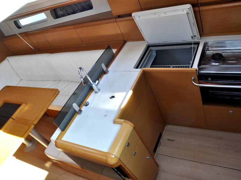 Book yachts online - sailboat - Sun Odyssey 439 - Roberta - rent