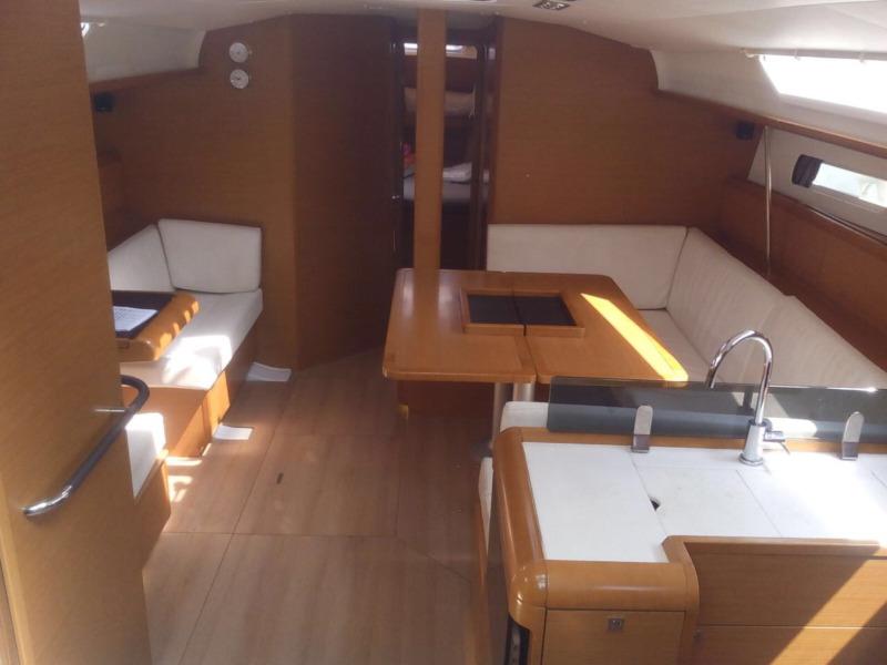 Book yachts online - sailboat - Sun Odyssey 439 - Roberta - rent