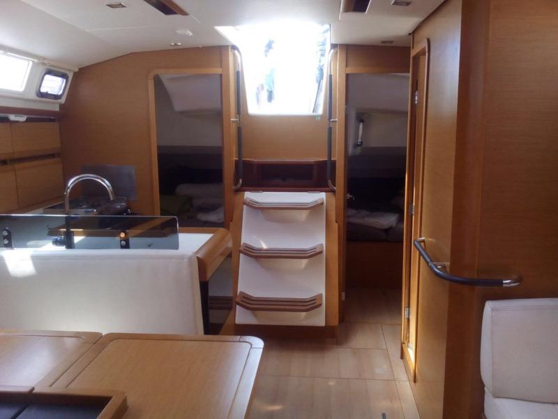 Book yachts online - sailboat - Sun Odyssey 439 - Roberta - rent