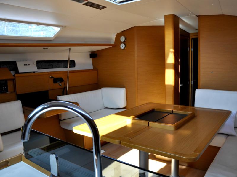 Book yachts online - sailboat - Sun Odyssey 439 - Roberta - rent