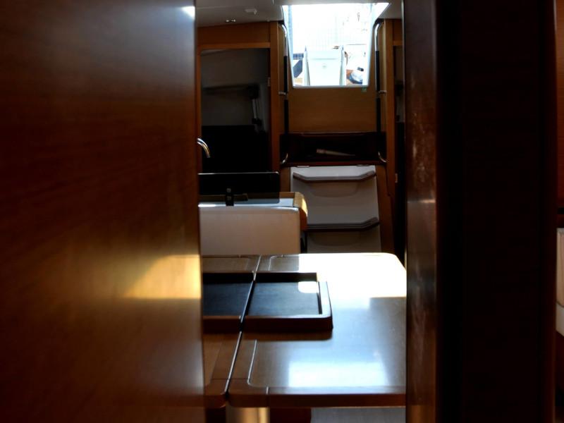 Book yachts online - sailboat - Sun Odyssey 439 - Roberta - rent