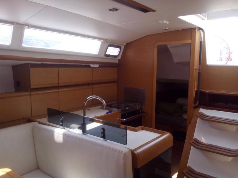 Book yachts online - sailboat - Sun Odyssey 439 - Roberta - rent