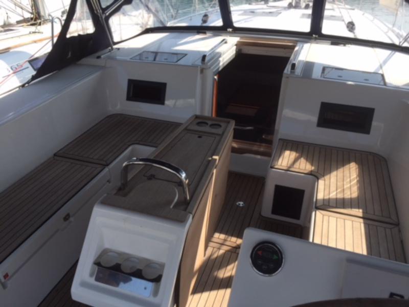 Book yachts online - sailboat - Bavaria C45 - Alnair - rent