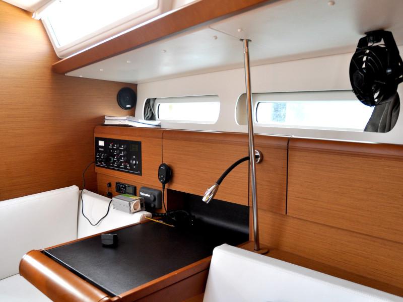 Book yachts online - sailboat - Sun Odyssey 419 - Francesca - rent