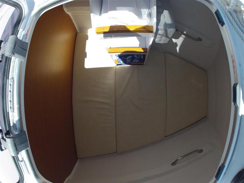 Book yachts online - sailboat - Jeanneau 53 - Tina - rent