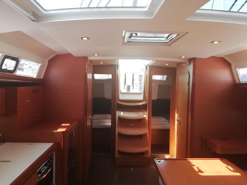 Book yachts online - sailboat - Dufour 460 Grand Large - Arba - rent
