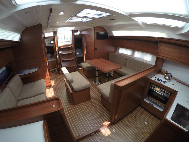 Book yachts online - sailboat - Dufour 512 Grand Large - Luce - rent
