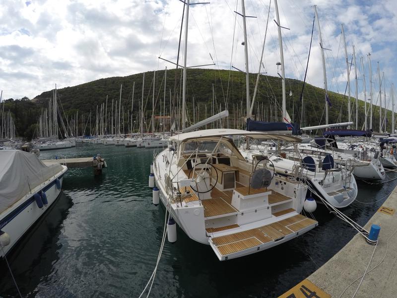Book yachts online - sailboat - Dufour 512 Grand Large - Luce - rent