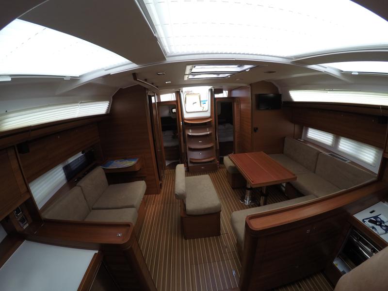 Book yachts online - sailboat - Dufour 512 Grand Large - Luce - rent