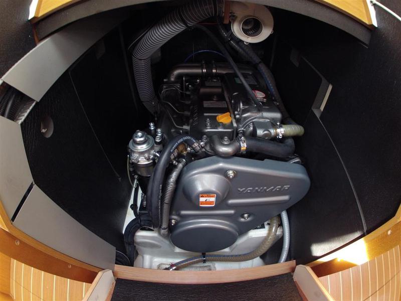 Book yachts online - sailboat - Jeanneau 53 - Merlot - rent