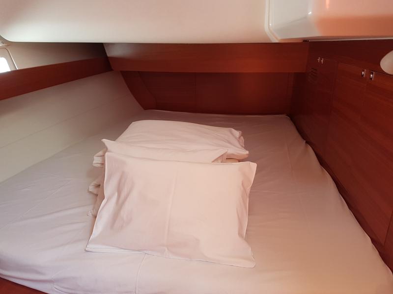 Book yachts online - sailboat - Dufour 460 Grand Large - Mirjana - rent