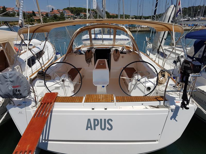 Book yachts online - sailboat - Dufour 412 Grand Large - Apus - rent