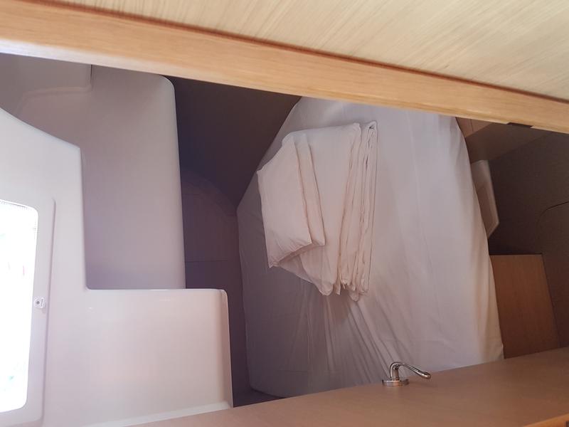 Book yachts online - sailboat - Dufour 410 Grand Large - Mana - rent