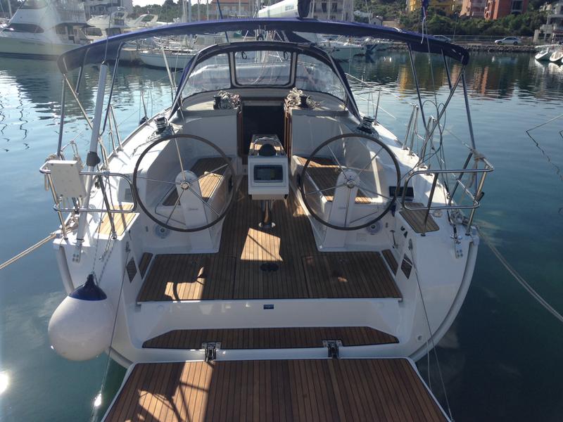 Book yachts online - sailboat - Bavaria Cruiser41 - Optima - rent