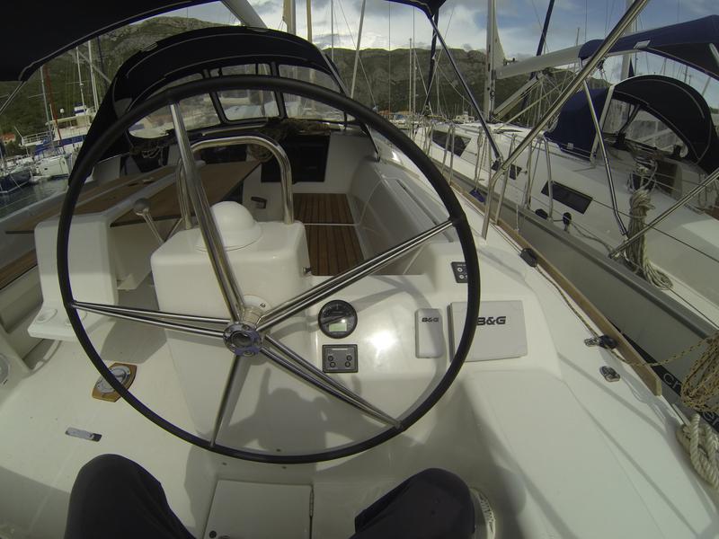 Book yachts online - sailboat - Dufour 460 Grand Large - Olipa - rent