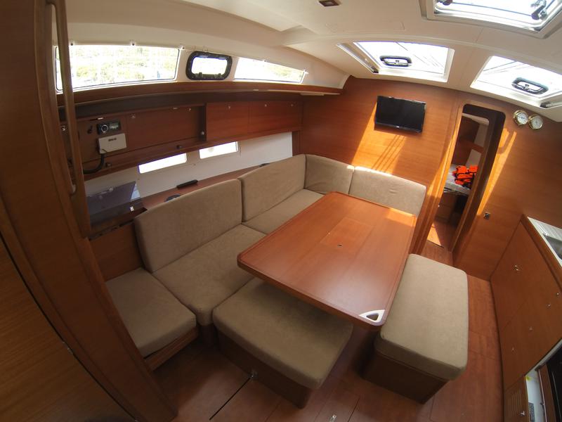 Book yachts online - sailboat - Dufour 460 Grand Large - Olipa - rent