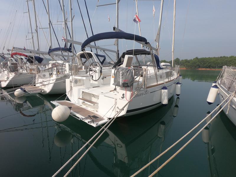 Book yachts online - sailboat - Oceanis 35.1 - Abeona - rent