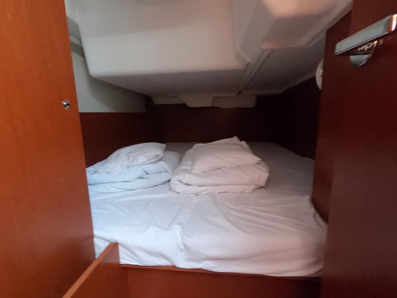 Book yachts online - sailboat - Oceanis 35.1 - Abeona - rent