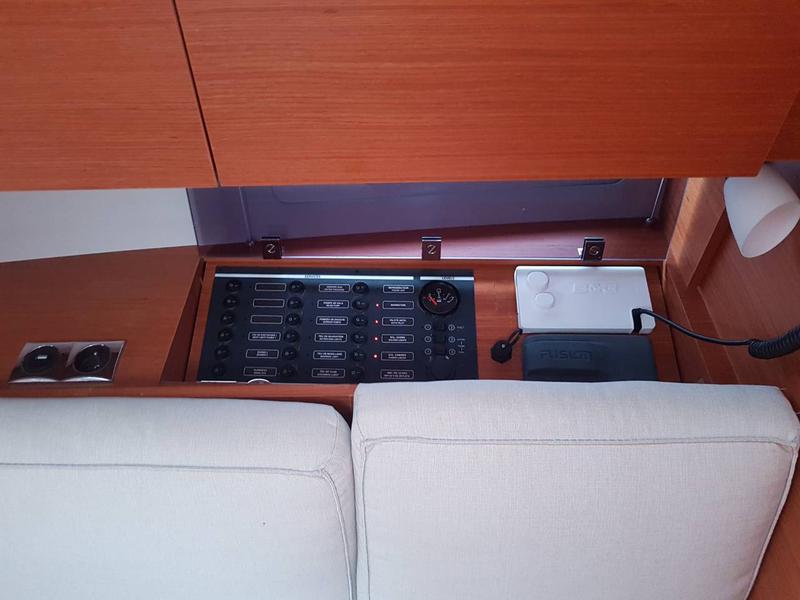 Book yachts online - sailboat - Dufour 360 Grand Large - Krka - rent