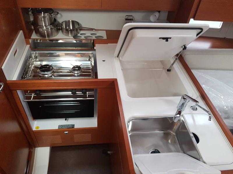 Book yachts online - sailboat - Dufour 360 Grand Large - Krka - rent