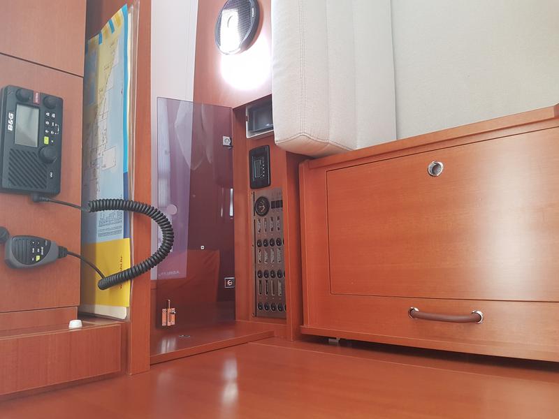 Book yachts online - sailboat - Dufour 460 Grand Large - Arta - rent