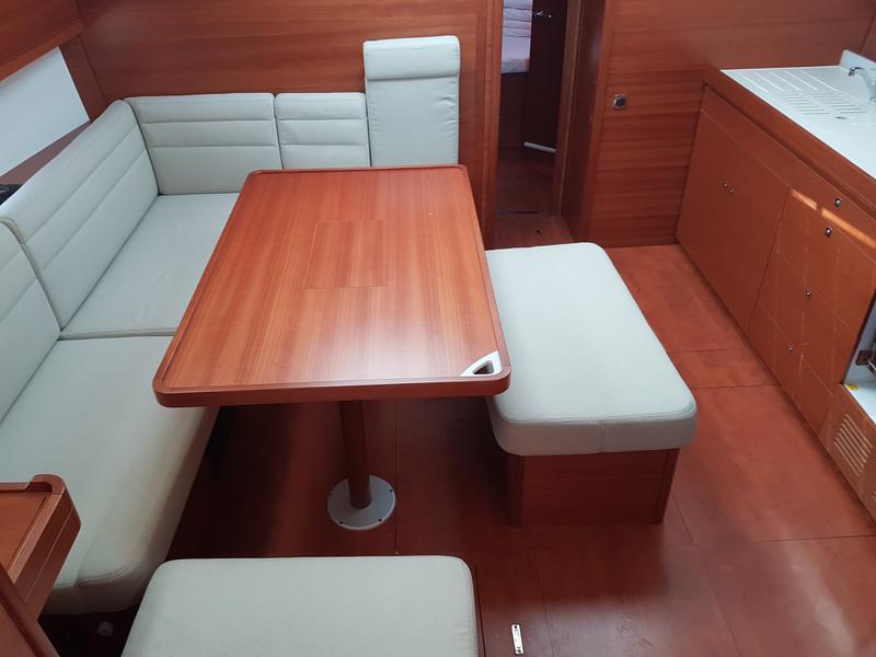 Book yachts online - sailboat - Dufour 460 Grand Large - Arta - rent